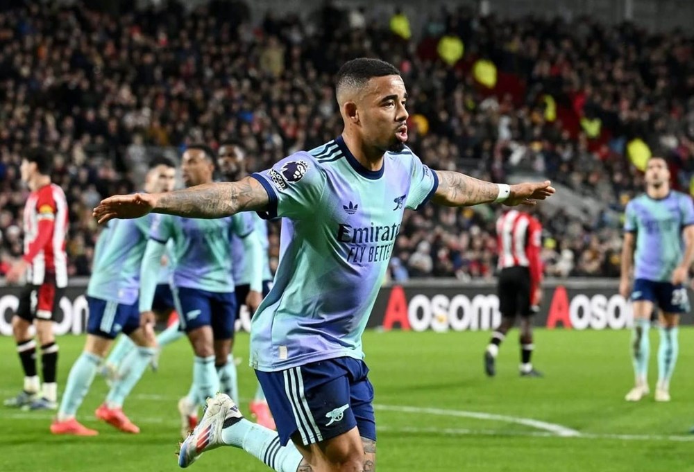 Đội hình và phong độ Arsenal